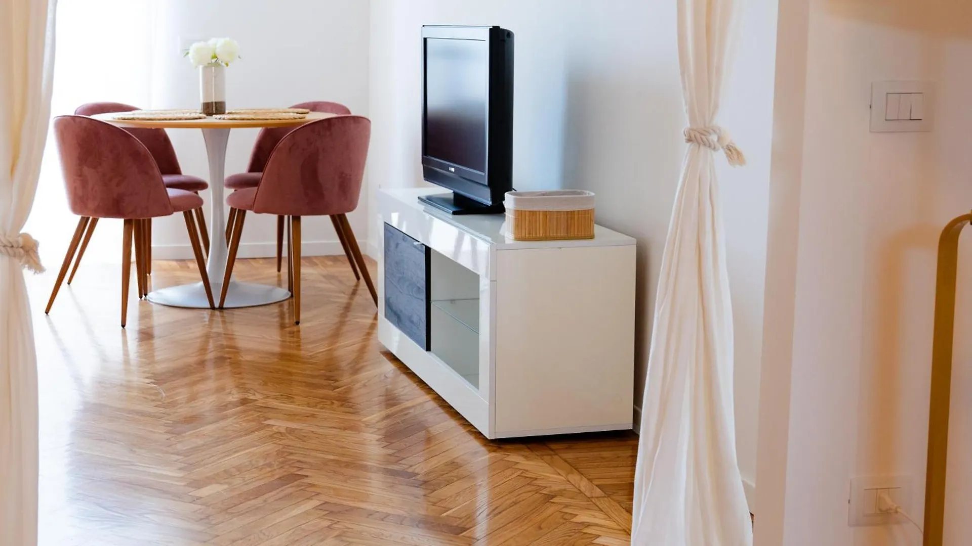 Apartment Casa Soperga, Corso Buenos Aires, Loreto, Milano